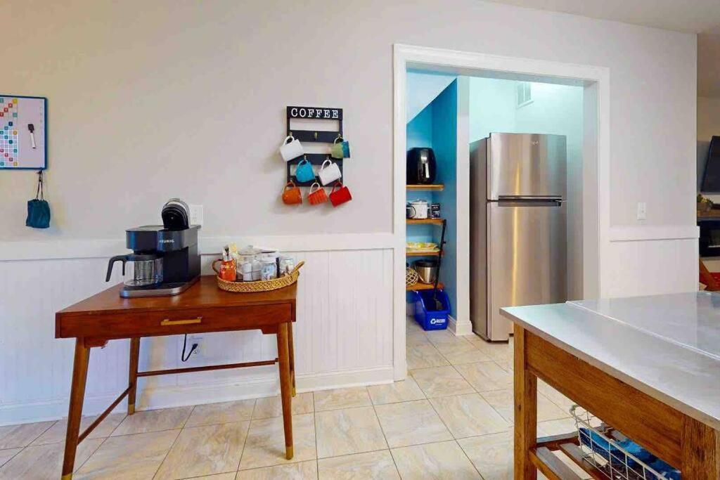 The Blue Door Bungalow Wilmington Exteriör bild