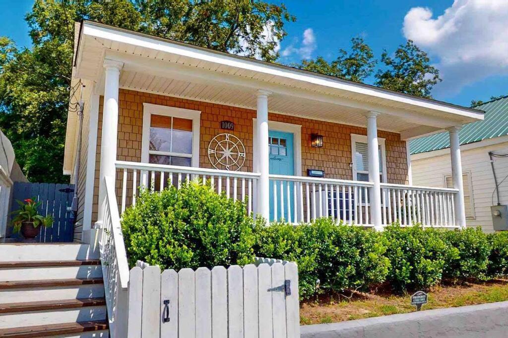 The Blue Door Bungalow Wilmington Exteriör bild